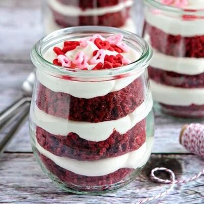 Best jar cake -red velvet in vengara